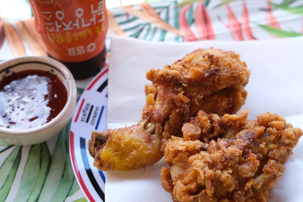 Pollo Fritto Coreano: La Cucina Croccante della Corea del Sud