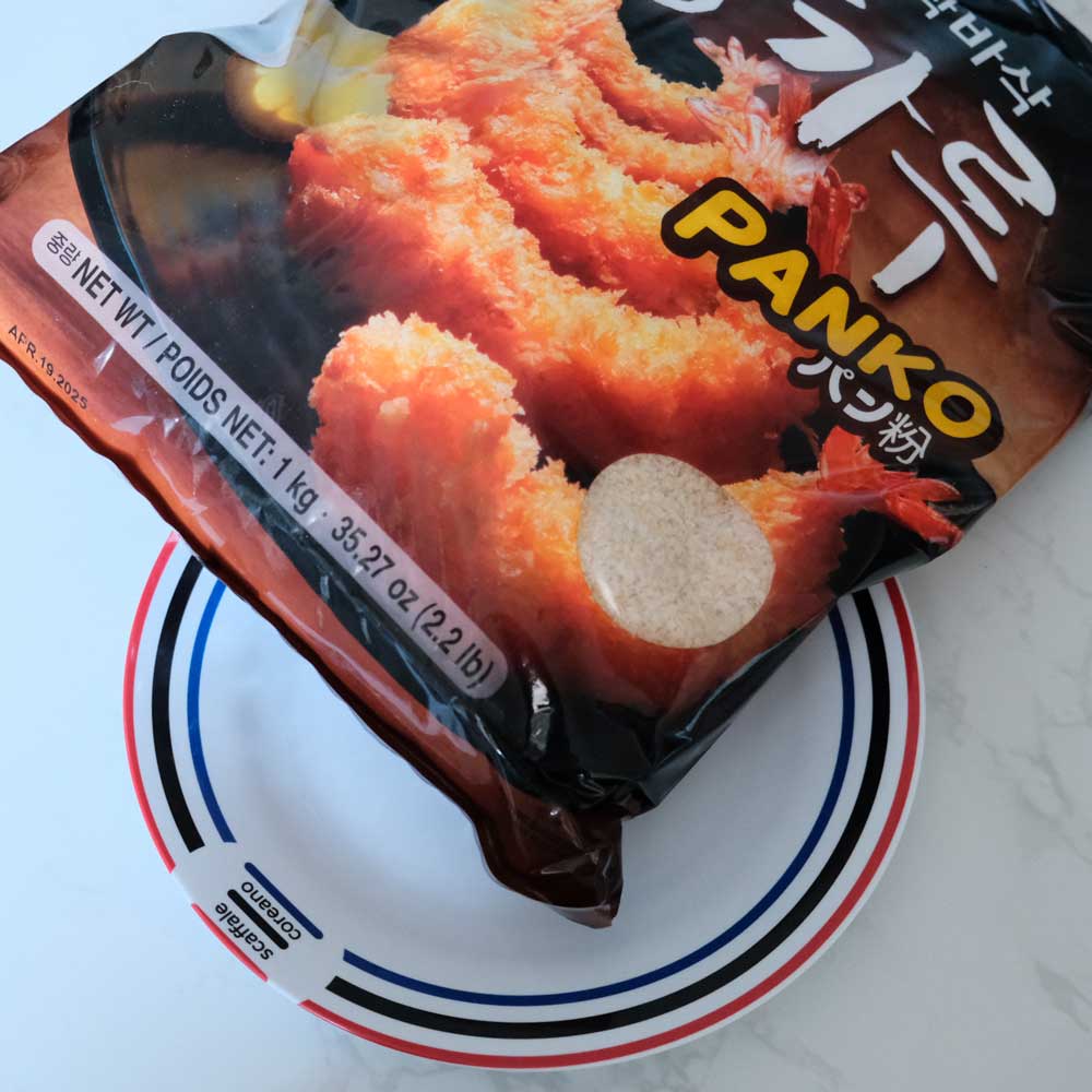 Panko Surasang pastella per frittura con sfondo marmo e piatto Scaffale Coreano